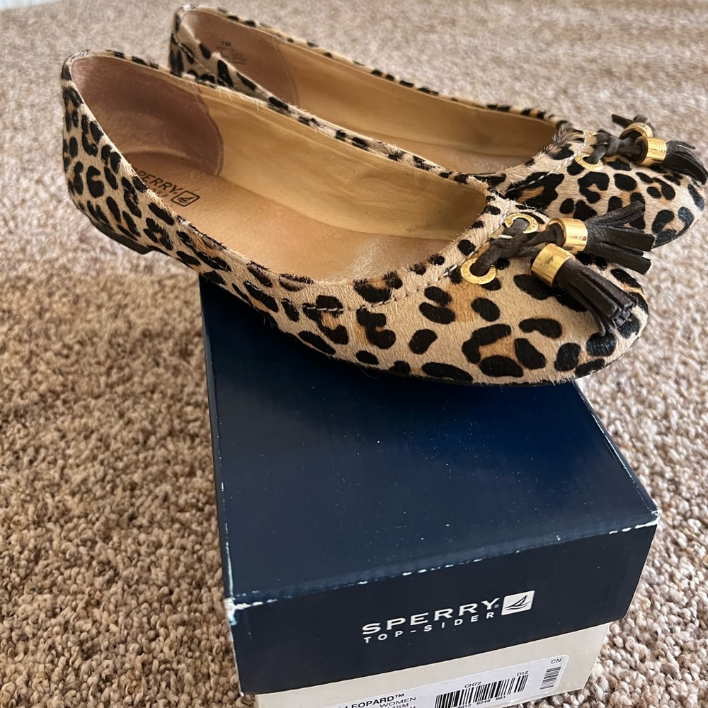 Bliss Leopard ballet flats. Slightly worn, great for Fall with skirt or jeans.
